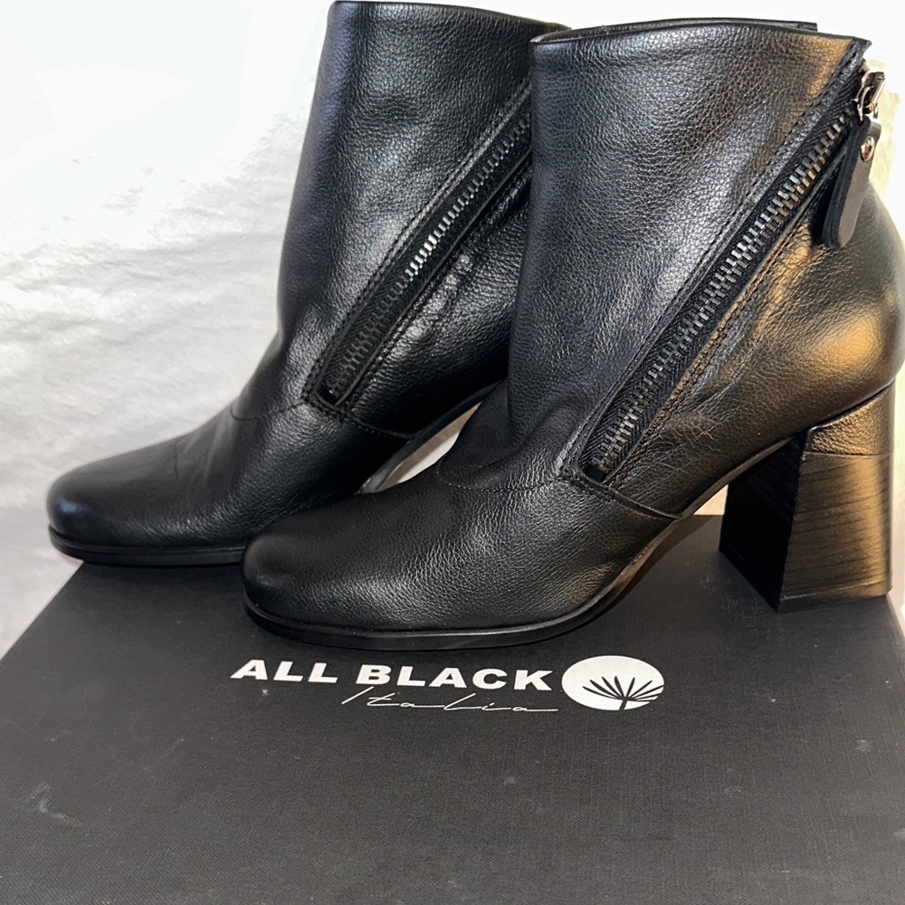 ALL BLACK Women's Stylish Heeled Boots